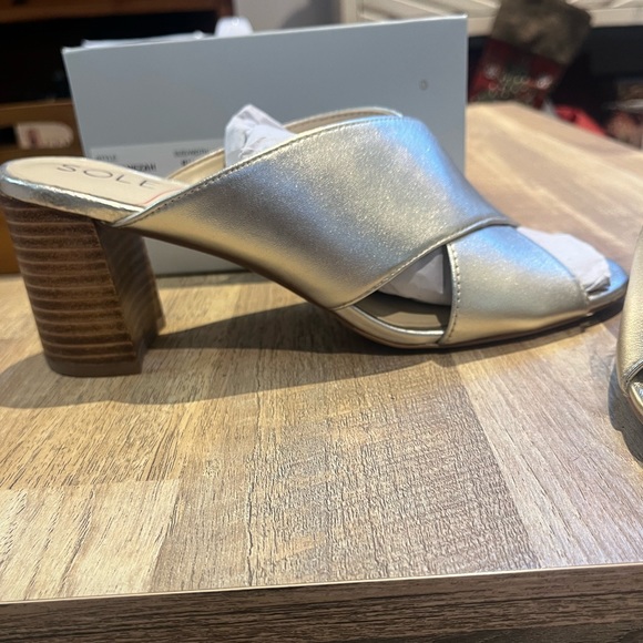 Sole Society Ganezah Gold Fusion Amazon Metallic Nappa Leather Slides - NIB - Picture 3 of 10